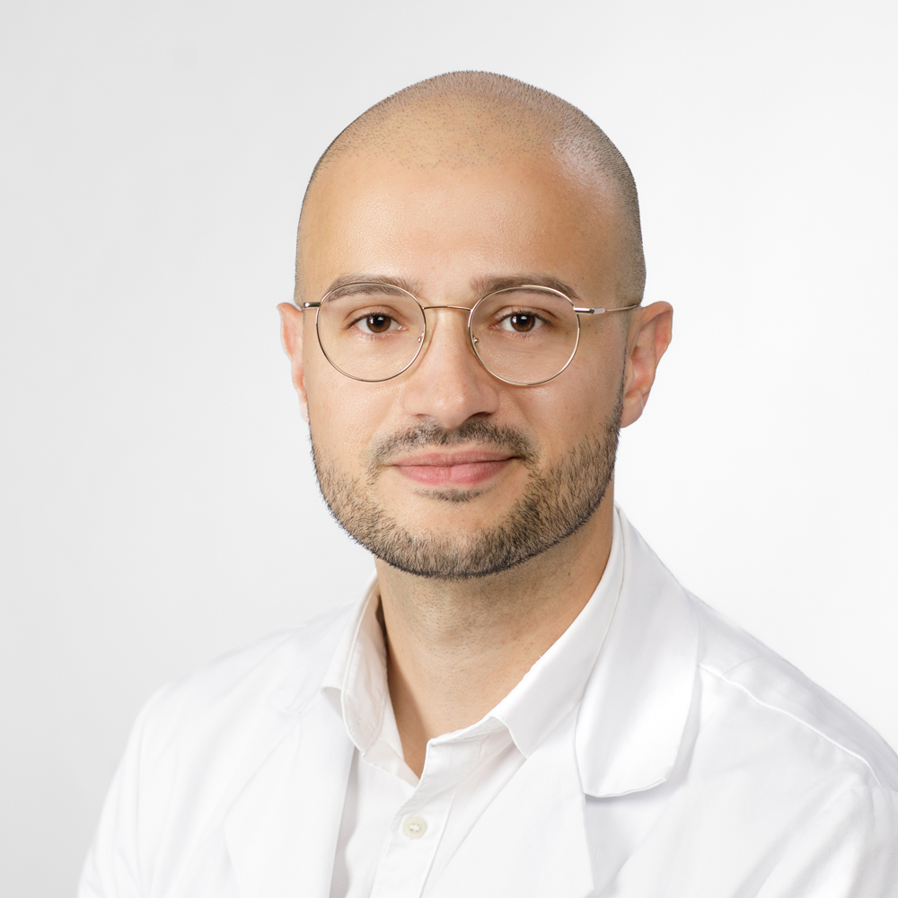 Portraitfoto von PD Dr. med. Victor Olsavszky