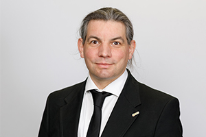 Portraitfoto von Prof. Dr. Ing. Frank Gerrit Zöllner