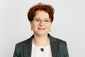 Portraitfoto von Prof Dr. Karen Bieback