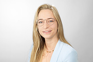 Portraitfoto von Fabienne Kim Deschner