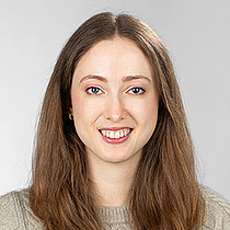 Portraitfoto von Dr. Laura Kudlek