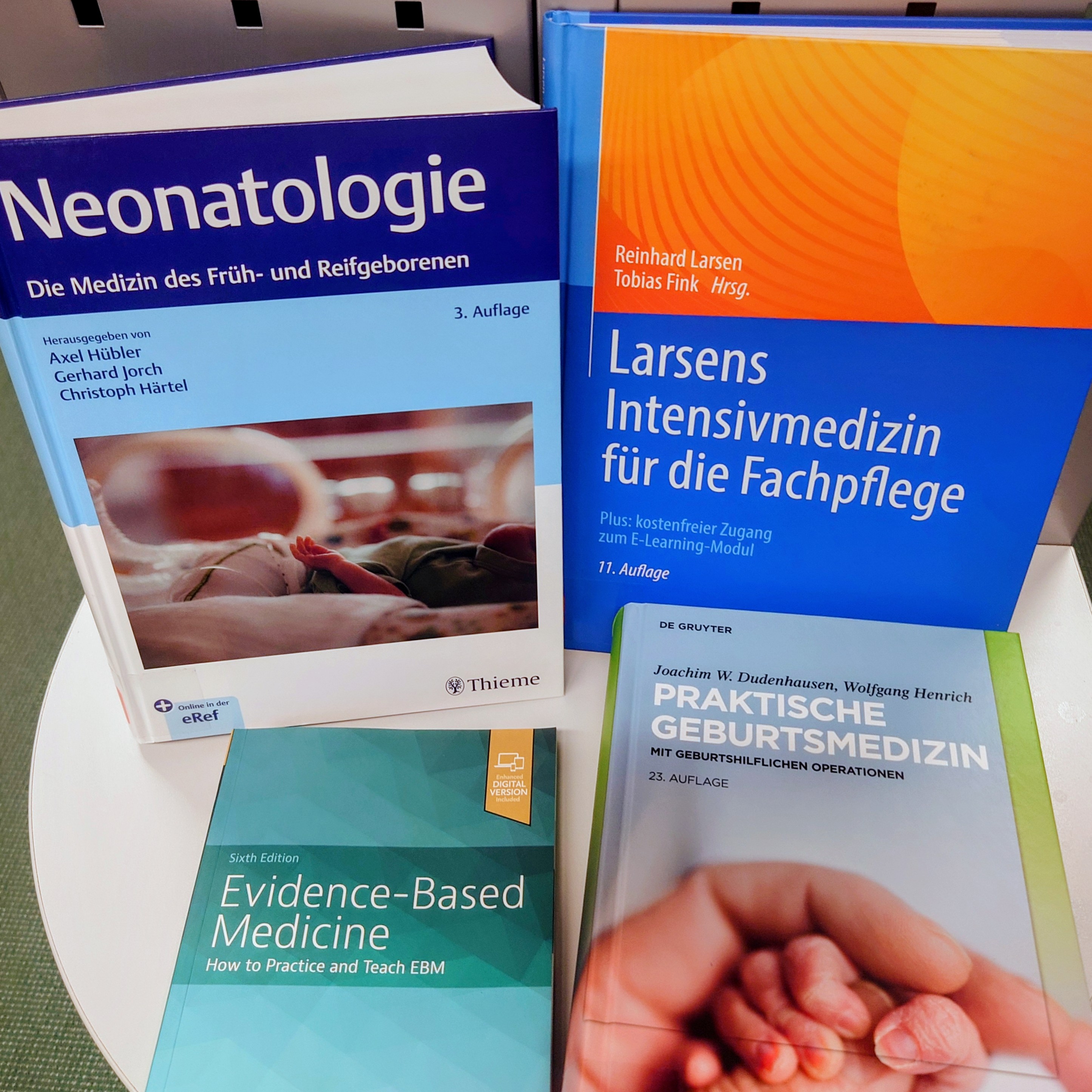 Neu erworbene Bücher für unseren Bestand