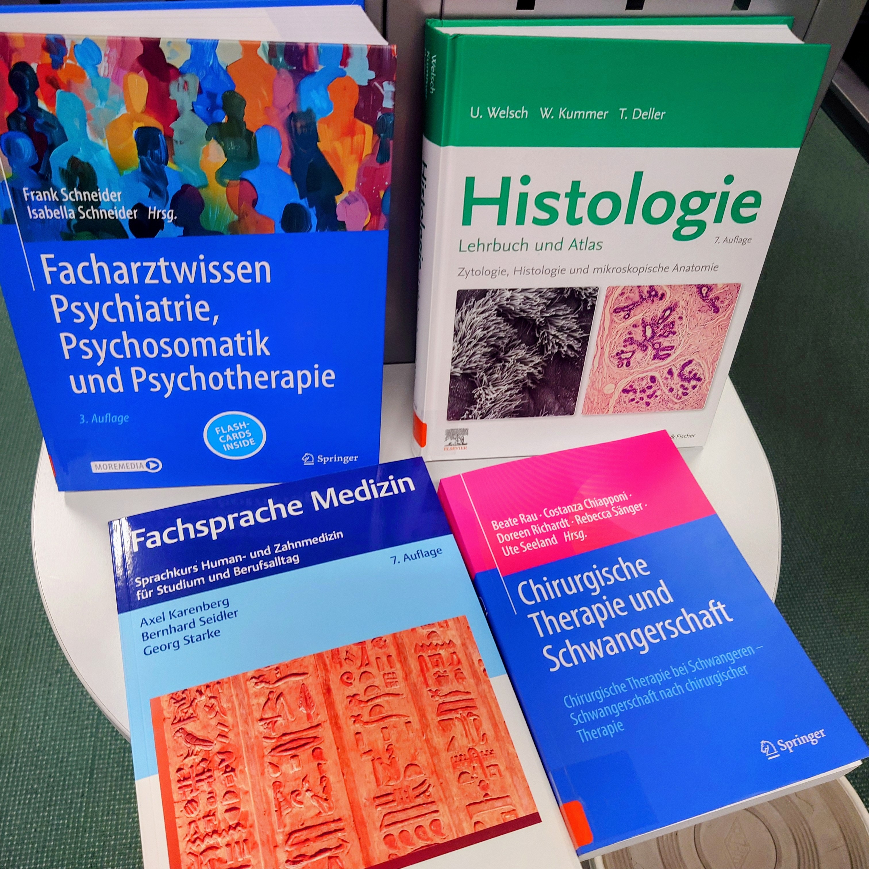 neu erworbene Bücher der Bibliothek
